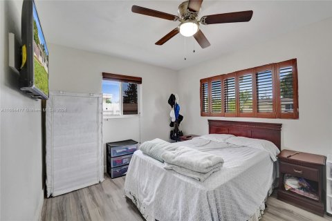 Casa en venta en Miramar, Florida, 3 dormitorios, 91.6 m2 № 1351859 - foto 19