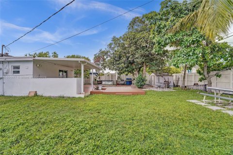 Casa en venta en Miramar, Florida, 3 dormitorios, 91.6 m2 № 1351859 - foto 28