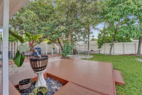 Casa en venta en Miramar, Florida, 3 dormitorios, 91.6 m2 № 1351859 - foto 27