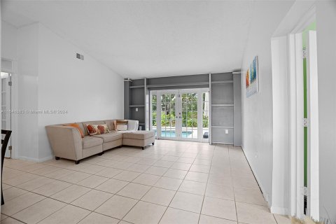 Villa ou maison à vendre à Davie, Floride: 4 chambres, 137.4 m2 № 1331456 - photo 8