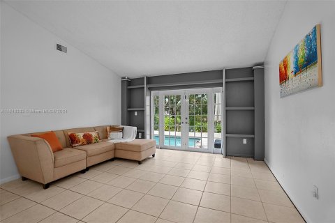 Villa ou maison à vendre à Davie, Floride: 4 chambres, 137.4 m2 № 1331456 - photo 14