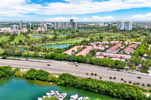 Copropriété à louer à Aventura, Floride: 1 chambre, 97.55 m2 № 1357311 - photo 30