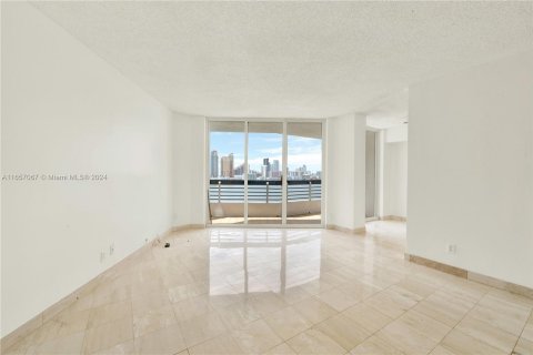 Condo in Aventura, Florida, 1 bedroom  № 1357311 - photo 9