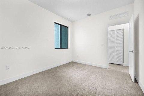 Touwnhouse à vendre à Doral, Floride: 3 chambres, 149.02 m2 № 1331677 - photo 29