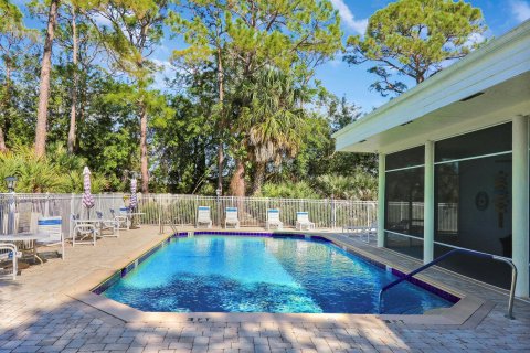 Villa ou maison à vendre à Hobe Sound, Floride: 2 chambres, 120.68 m2 № 1035841 - photo 2
