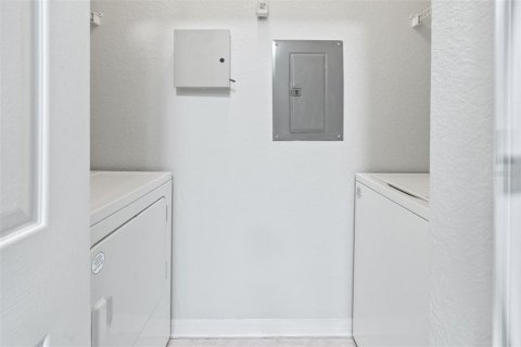 Appartement à louer à Riverview, Floride: 2 chambres, 86.12 m2 № 1357674 - photo 13