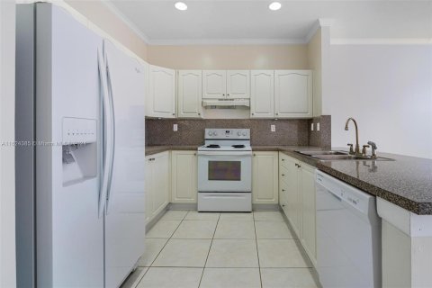 Adosado en venta en Cutler Bay, Florida, 3 dormitorios, 143.07 m2 № 1281223 - foto 7