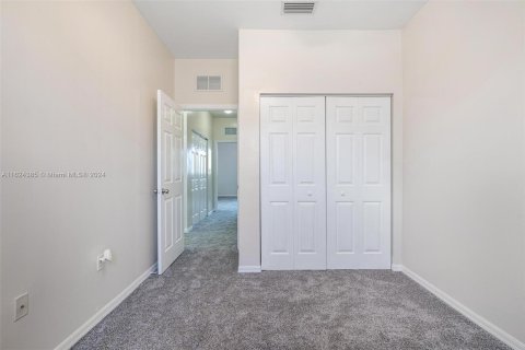 Touwnhouse à vendre à Cutler Bay, Floride: 3 chambres, 143.07 m2 № 1281223 - photo 16