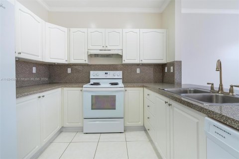 Adosado en venta en Cutler Bay, Florida, 3 dormitorios, 143.07 m2 № 1281223 - foto 8