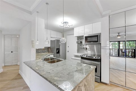 Copropriété à vendre à Fort Lauderdale, Floride: 2 chambres, 102.19 m2 № 1077123 - photo 27