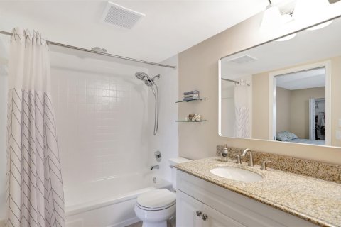 Condominio en venta en Coconut Creek, Florida, 2 dormitorios, 107.3 m2 № 1073612 - foto 15