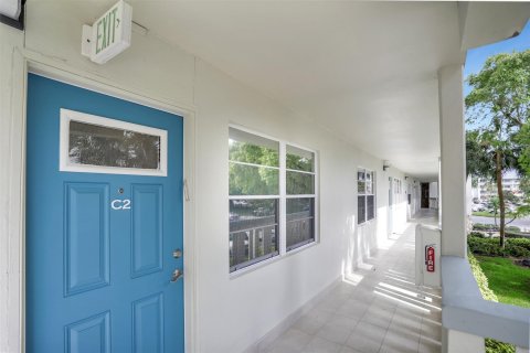 Condominio en venta en Coconut Creek, Florida, 2 dormitorios, 107.3 m2 № 1073612 - foto 4