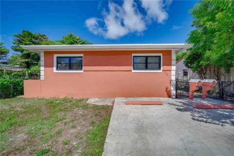 Immobilier commercial à vendre à Miami, Floride: 162.21 m2 № 1233766 - photo 20