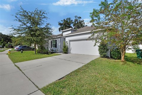 House in DeLand, Florida 4 bedrooms, 200.76 sq.m. № 1341196 - photo 2