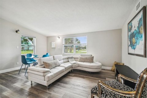 Casa en venta en Hernando Beach, Florida, 3 dormitorios, 115.38 m2 № 1341239 - foto 11