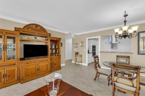 Condo in Fort Lauderdale, Florida, 1 bedroom  № 1040632 - photo 20