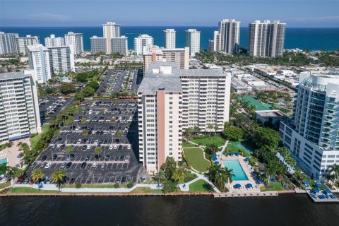 Condominio en venta en Fort Lauderdale, Florida, 1 dormitorio, 71.91 m2 № 1040632 - foto 6