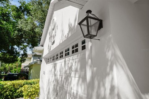 Villa ou maison à vendre à Tampa, Floride: 4 chambres, 330.55 m2 № 1349549 - photo 5