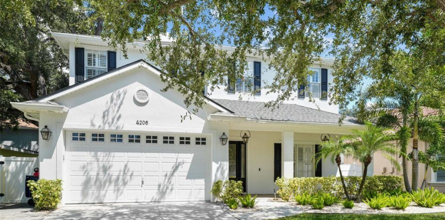 Villa ou maison à Tampa, Floride 4 chambres, 330.55 m2 № 1349549