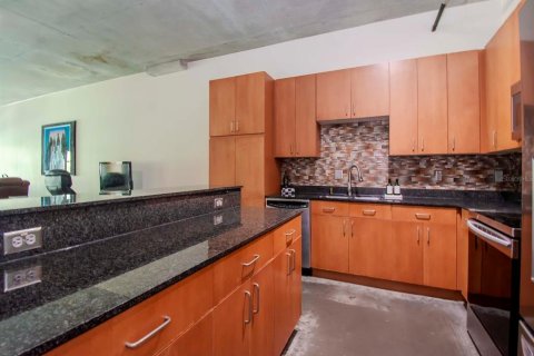 Condominio en venta en Tampa, Florida, 2 dormitorios, 132.2 m2 № 1349581 - foto 6