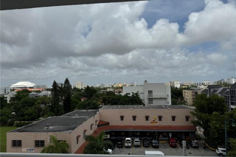 Apartment in Miami, Florida 2 bedrooms, 82.96 sq.m. № 1351661 - photo 17