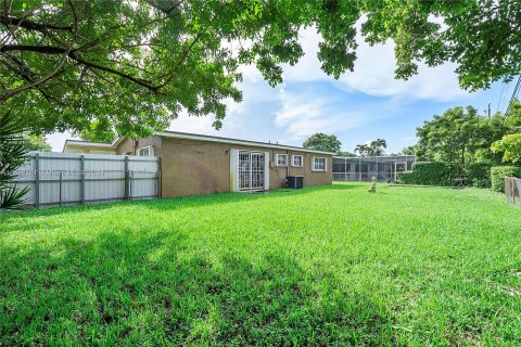 Villa ou maison à vendre à Miami Gardens, Floride: 3 chambres, 113.81 m2 № 1351663 - photo 30