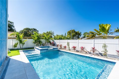 Villa ou maison à vendre à Key Largo, Floride: 4 chambres, 252.79 m2 № 1044740 - photo 10