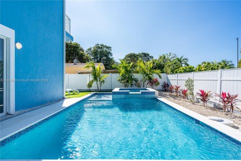 Villa ou maison à vendre à Key Largo, Floride: 4 chambres, 252.79 m2 № 1044740 - photo 13
