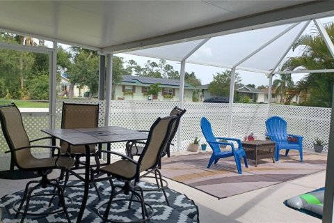 House in Port Charlotte, Florida 3 bedrooms, 141.77 sq.m. № 1361989 - photo 3