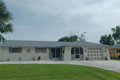 House in Port Charlotte, Florida 3 bedrooms, 141.77 sq.m. № 1361989 - photo 14