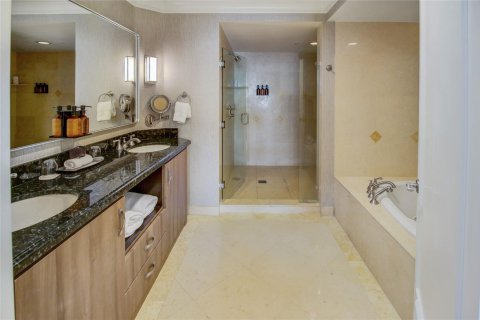 Condo in Fort Lauderdale, Florida, 1 bedroom  № 1026345 - photo 14