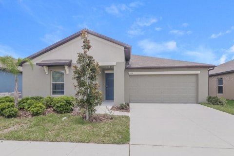 Villa ou maison à louer à Sun City Center, Floride: 3 chambres, 145.02 m2 № 1339818 - photo 1