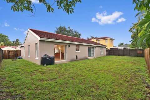 Casa en venta en Margate, Florida, 3 dormitorios, 151.06 m2 № 1228714 - foto 1