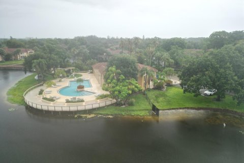 Adosado en venta en West Palm Beach, Florida, 2 dormitorios, 115.76 m2 № 1228712 - foto 2