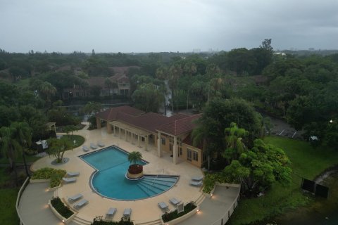 Adosado en venta en West Palm Beach, Florida, 2 dormitorios, 115.76 m2 № 1228712 - foto 1