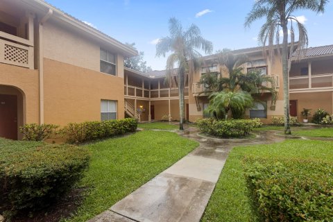 Townhouse in West Palm Beach, Florida 2 bedrooms, 115.76 sq.m. № 1228712 - photo 4