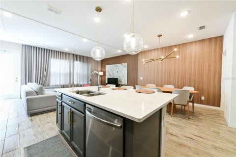 Adosado en venta en Winter Garden, Florida, 3 dormitorios, 188.78 m2 № 1390150 - foto 15