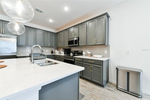 Adosado en venta en Winter Garden, Florida, 3 dormitorios, 188.78 m2 № 1390150 - foto 13