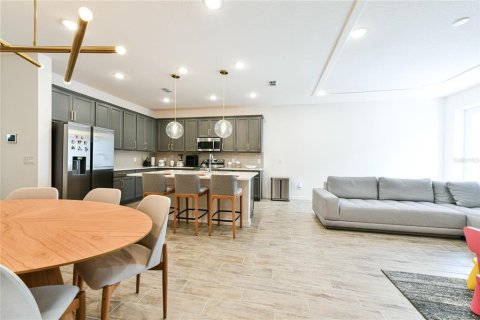 Adosado en venta en Winter Garden, Florida, 3 dormitorios, 188.78 m2 № 1390150 - foto 19