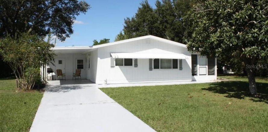 House in Ocala, Florida 2 bedrooms, 80.27 sq.m. № 1336303