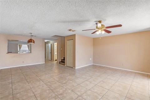 Townhouse in Pembroke Pines, Florida 3 bedrooms, 129.41 sq.m. № 1029676 - photo 29