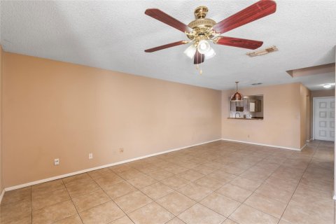 Touwnhouse à vendre à Pembroke Pines, Floride: 3 chambres, 129.41 m2 № 1029676 - photo 27