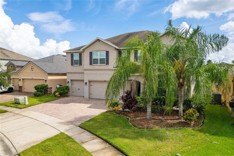 Casa en venta en Kissimmee, Florida, 5 dormitorios, 324.88 m2 № 1361765 - foto 3