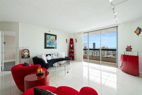 Condo in Aventura, Florida, 2 bedrooms  № 1227981 - photo 5