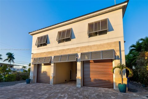 Villa ou maison à vendre à Islamorada, Village of Islands, Floride: 4 chambres, 279.08 m2 № 1227983 - photo 4