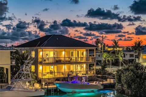 Villa ou maison à vendre à Islamorada, Village of Islands, Floride: 4 chambres, 279.08 m2 № 1227983 - photo 30