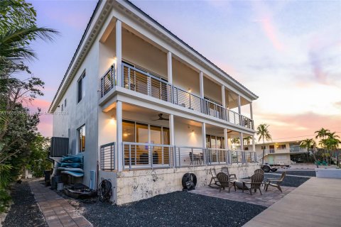 Villa ou maison à vendre à Islamorada, Village of Islands, Floride: 4 chambres, 279.08 m2 № 1227983 - photo 8