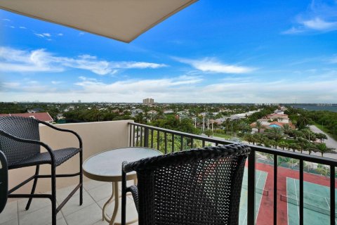 Condominio en venta en Riviera Beach, Florida, 2 dormitorios, 133.04 m2 № 1038423 - foto 15