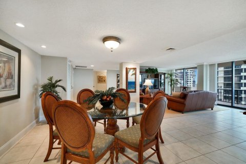 Condominio en venta en Riviera Beach, Florida, 2 dormitorios, 133.04 m2 № 1038423 - foto 23