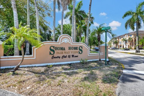 Copropriété à vendre à Hialeah, Floride: 2 chambres, 89.84 m2 № 1210287 - photo 2